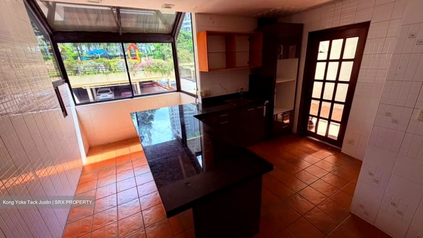 Draycott Park (D10), Terrace #528003621